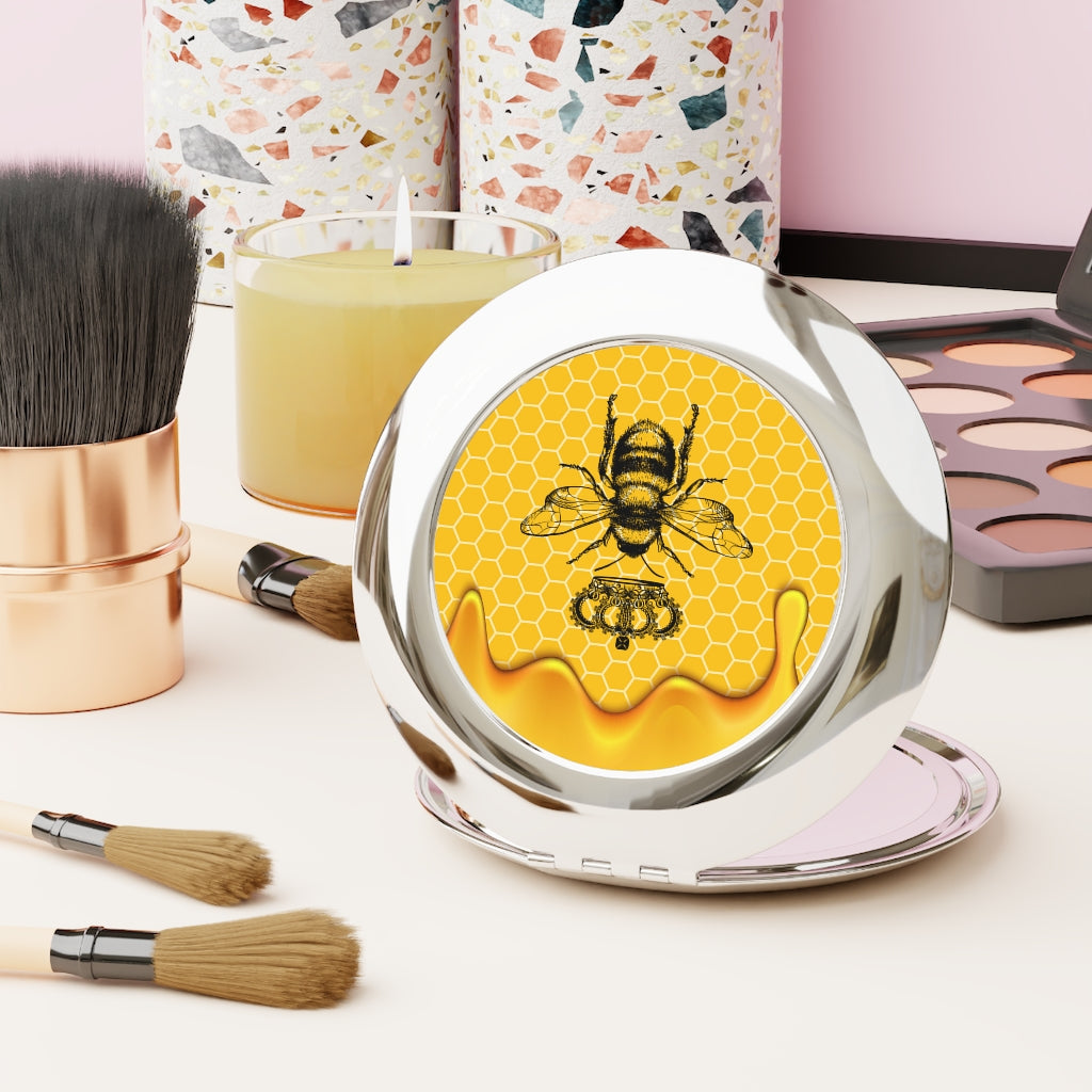 QB CLASSY QUEEN BEE Compact Travel Mirror