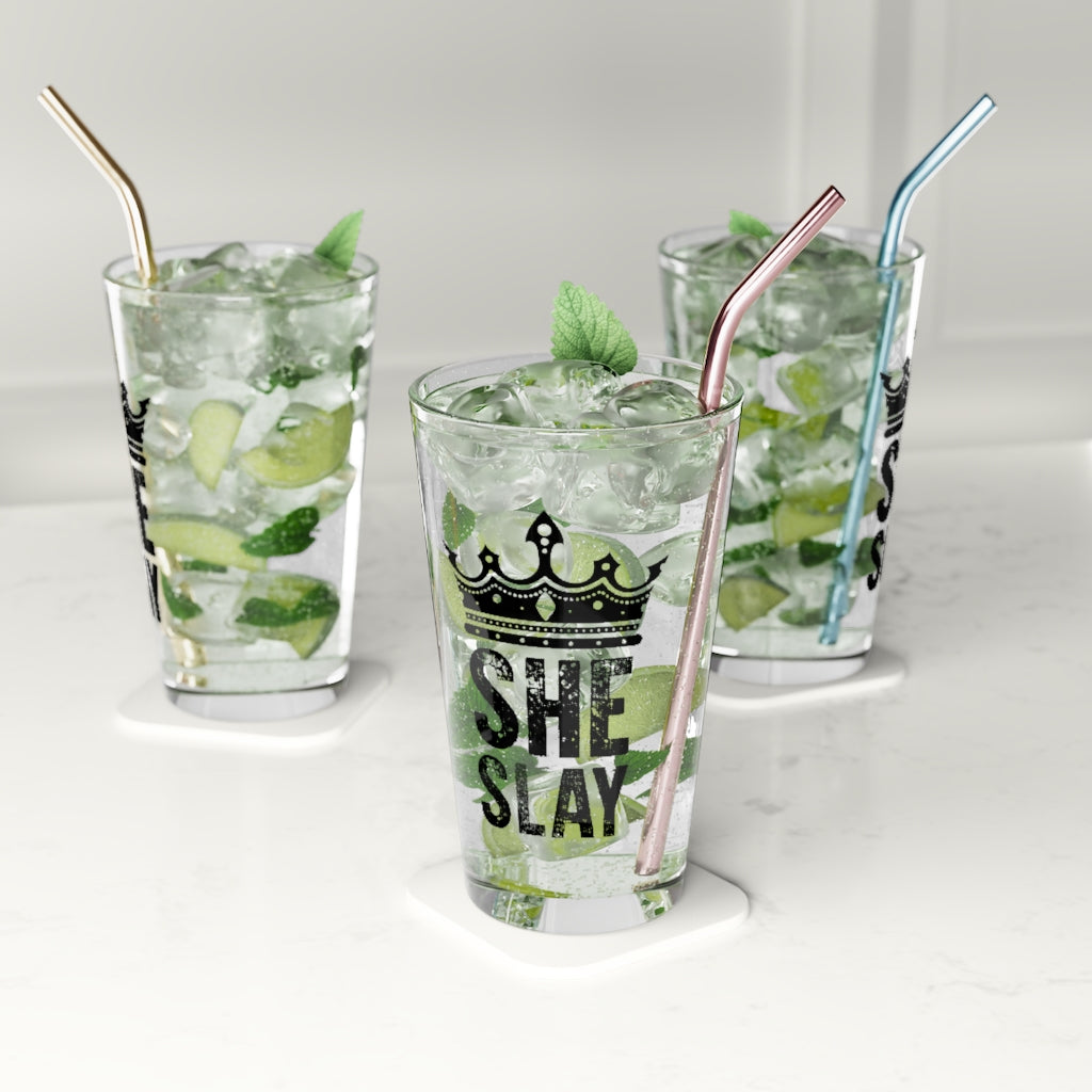 SHE SLAY PINT GLASS