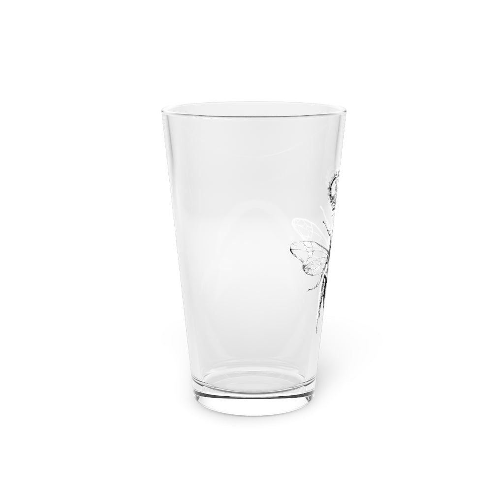 QB CLASSY QUEEN BEE PINT GLASS