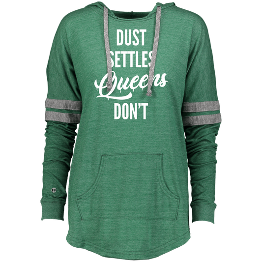 QUEENS DON'T SETTLE Hooded Low Key Pullover