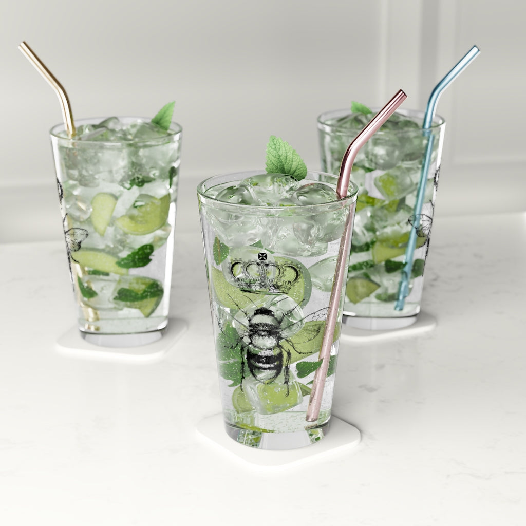 QB CLASSY QUEEN BEE PINT GLASS