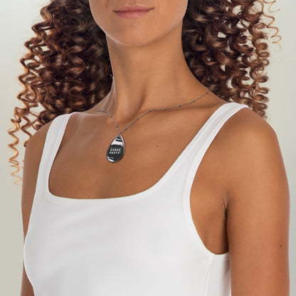 QUEEN BITCH Oval Necklace