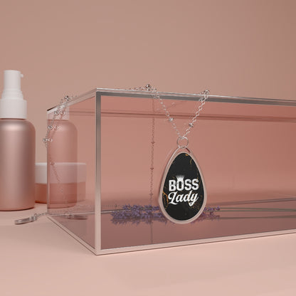 BOSS LADY Oval Necklace