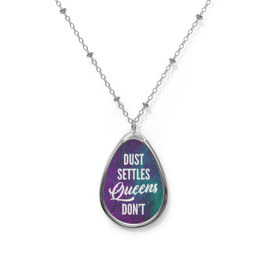QUEENS DON'T SETTLE Oval Necklace