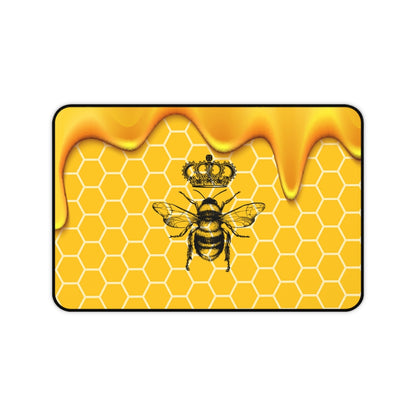 QB CLASSY QUEEN BEE Desk Mat