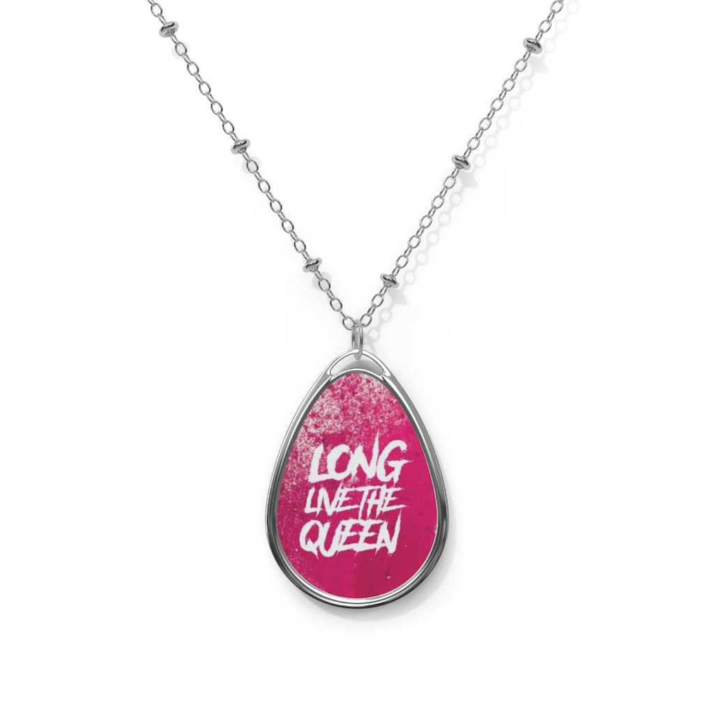 LONG LIVE THE QUEEN Oval Necklace